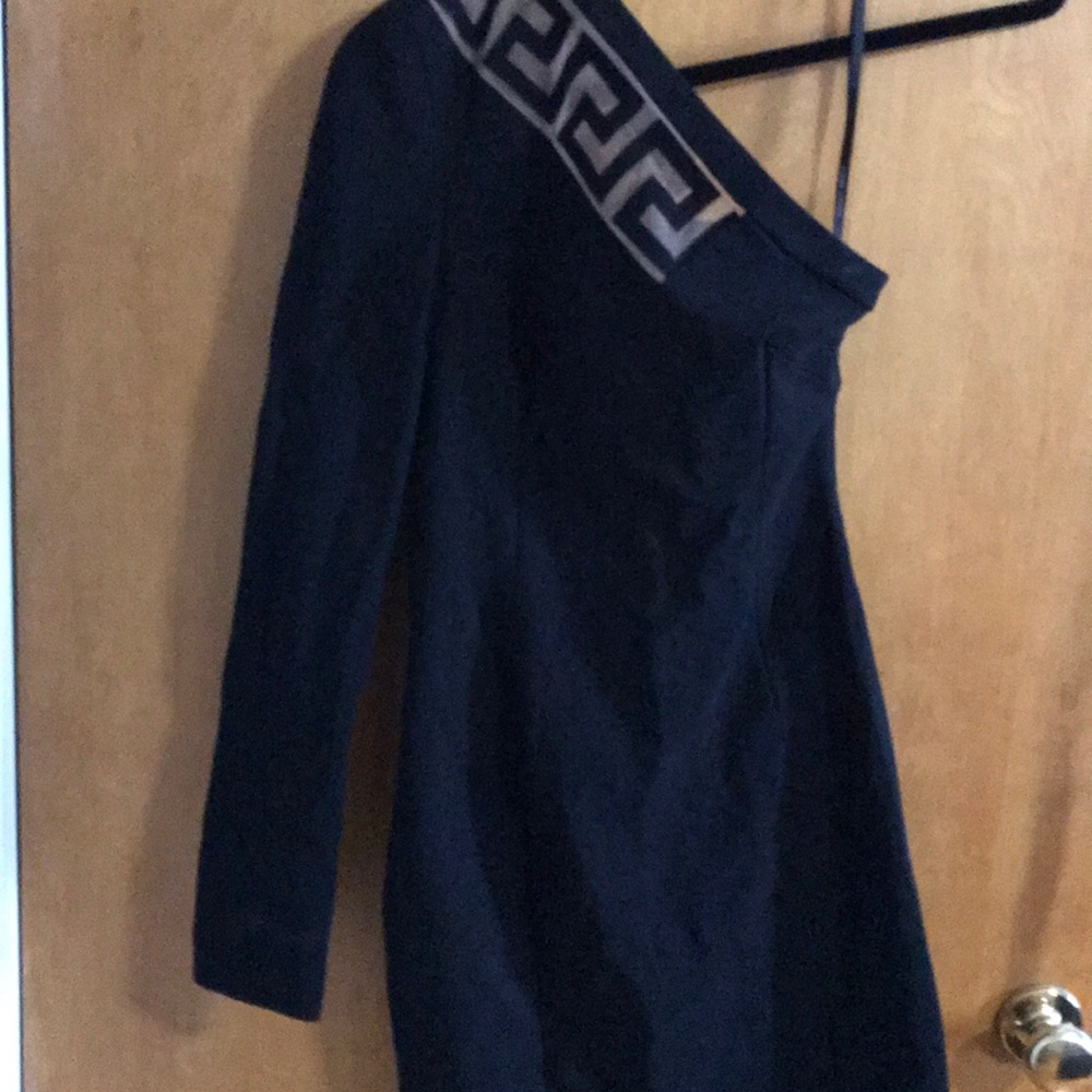 One shoulder black dress